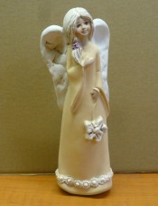 Keramika - Anděl s květinou